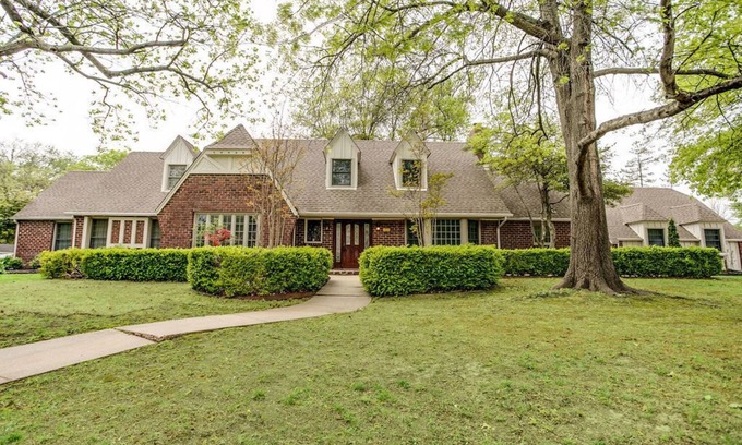 South Tulsa House | South Tulsa/ORU/St.Francis/Mabee Center/Expo Center