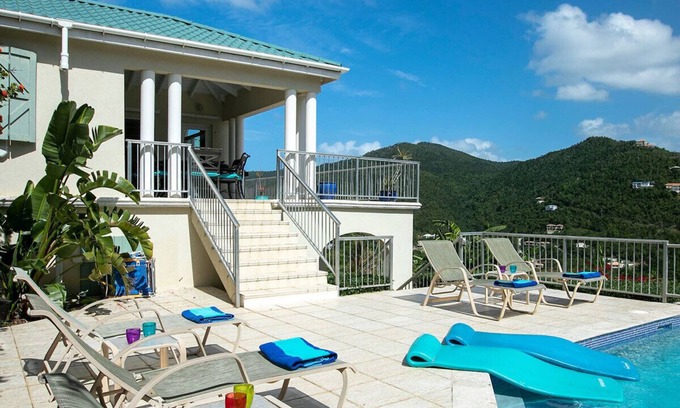 Point Rendezvous Villa | Southern Breeze: Expansive Ocean Views! Amazing Sunrises!
