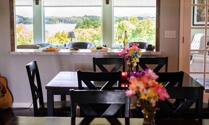 Stanford Bed & Breakfast | Southern Viking B&B