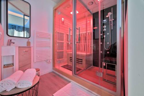Montigny-les-Metz Apartment | Spa Des lumières Sauna/Hammam