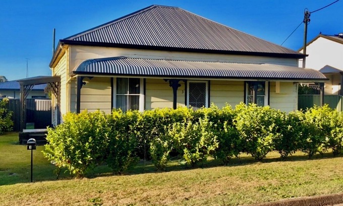 Cessnock House | Spa in vines - 7 mins to vineyards