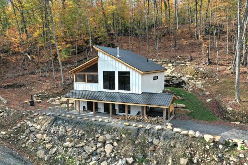 Nominingue Ski Chalet | Spa Lake and Mountain - 138 - Chalets du Cordon