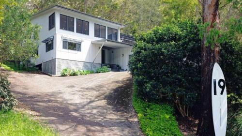 Pretty Beach Central Coast House | 'Space and Serenity at Pretty Beach' by Accom Holidays