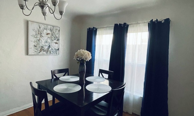 View Park-Windsor Hills Apartment | Spacious Home in the Heart of Los Angeles