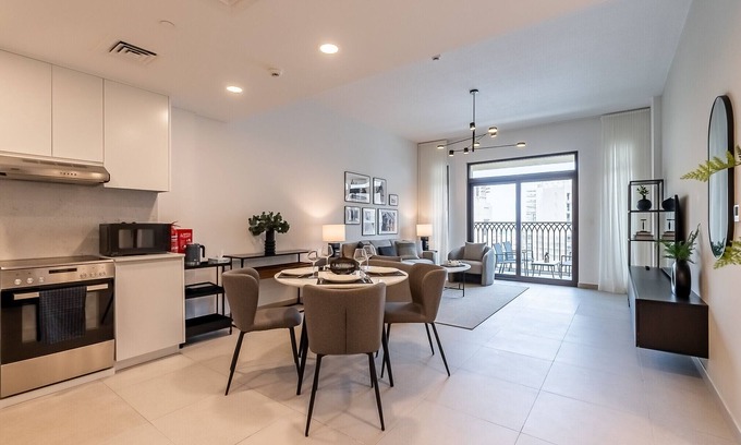 Umm Suqeim 3 Apartment | Spacious 1- Bedroom apartment in Madinat Jumeirah Living I Beachside Bliss