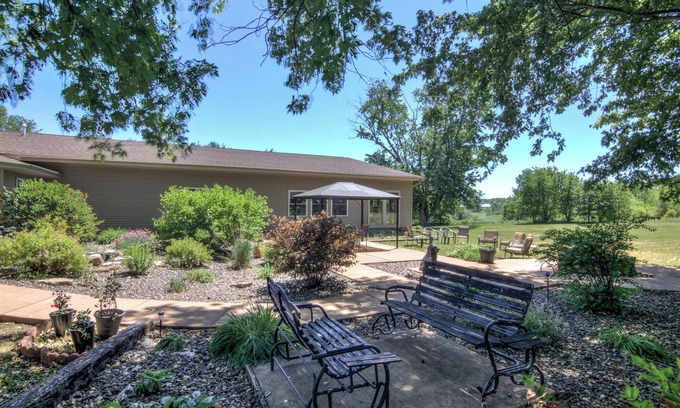 Osseo House | Spacious 10-bedroom, 40 beds, 3.5 bath country home in Osseo, WI with WiFi, AC