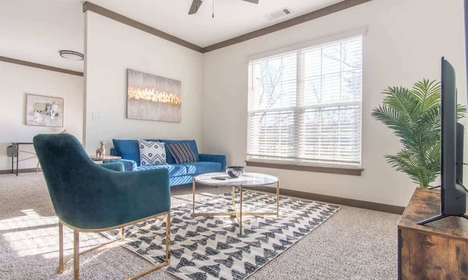 Jeffersontown Apartment | Spacious 1BR Suite | Pool, Parking + Gym D