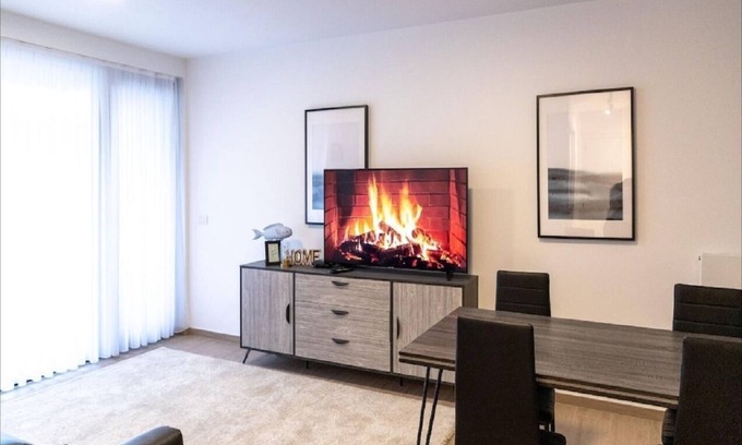Antwerp Apartment | Spacious 1BR walk to Diamond District
