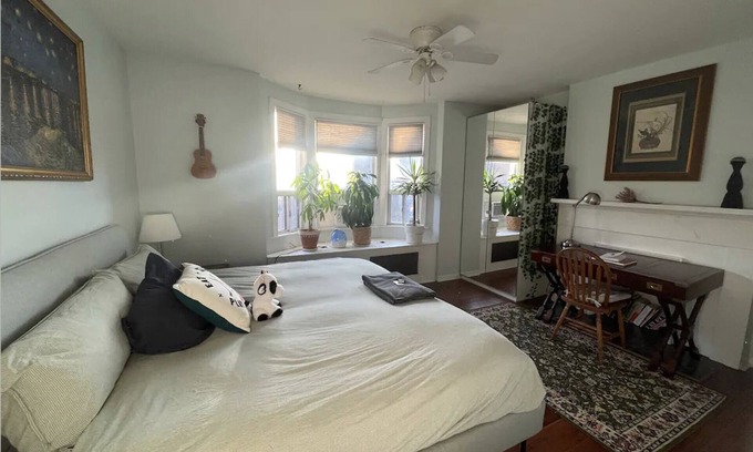 Seaton Village House | Spacious 2 Bedroom Apartment with Sun Room in Great Area Close to Subway