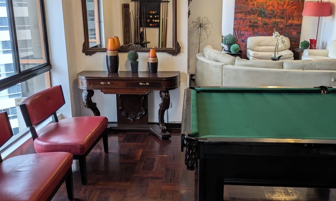 San Antonio Apartment | Spacious 3-bedroom 2-story apartment in Miraflores in the 17th floor