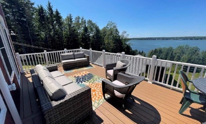 Orrs Island House | Spacious 3 Bedroom, 2 bath, new home, ocean views, close to Maine seafood!