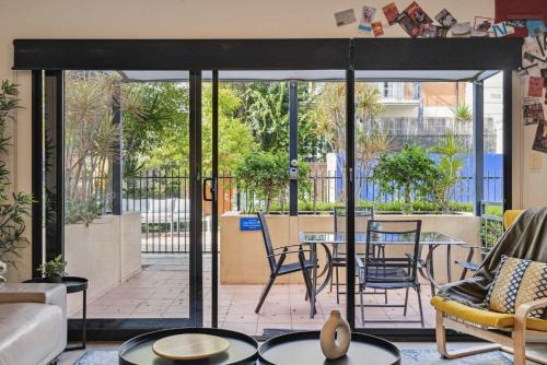Northbridge House | Spacious 3-Level Townhouse with Pool in Northbridge