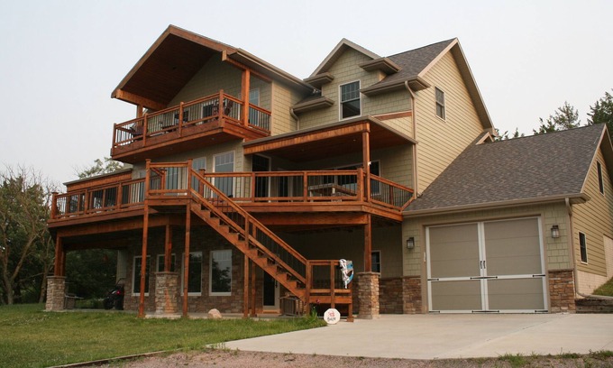 Crofton House | Spacious 3 Story, Family Friendly Lake View Home.