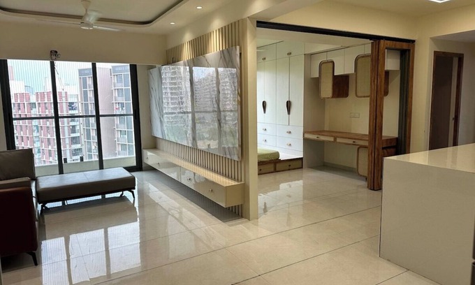 Ahmedabad Hotel | Spacious 3BHK Retreat in Ahmedabad