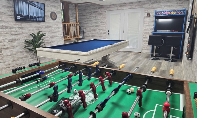 Dellslow House | Spacious 3BR Home: Game Room, Tesla Charger, 1 Gigabit Internet, Close to WVU