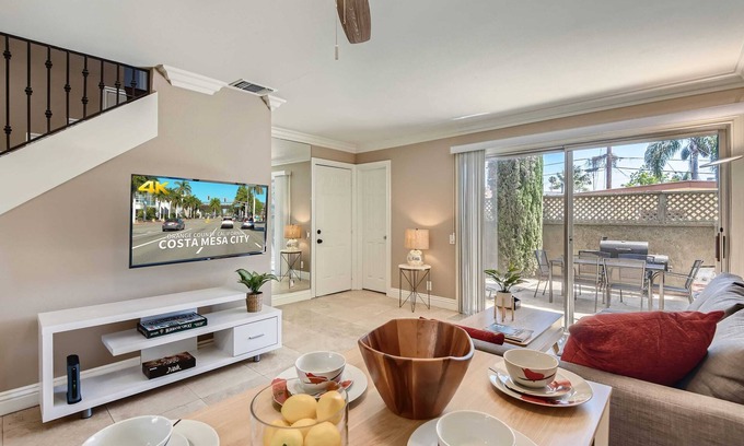 East Side Costa Mesa Condo | Spacious 3BR- Yard - BBQ - Parking!