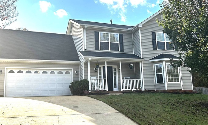 Travelers Rest House | Spacious 4-bedroom home in charming Travelers Rest with WiFi & Firepit.