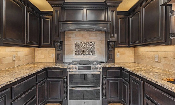 South Oklahoma City House | Spacious 4-bedroom House with a Pool, Hot Tub and a Large Backyard
