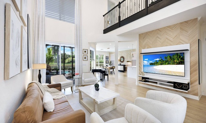 Botanica Lakes House | Spacious 5 BR/3 BA Family Home located in south Fort Myers, Pool & Lake Views