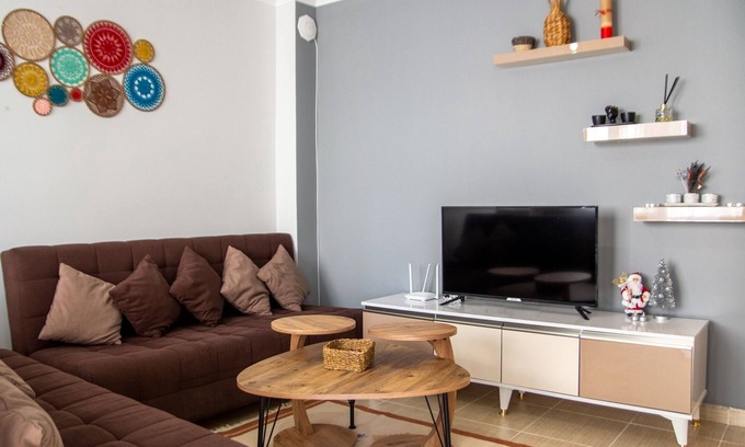 Camlık Mahallesi Apartment | Spacious and Furnished Flat Next to Beach in Didim