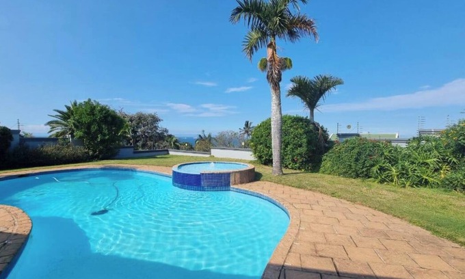 Umhlanga House | Spacious and secure, modern home with exquisite views.