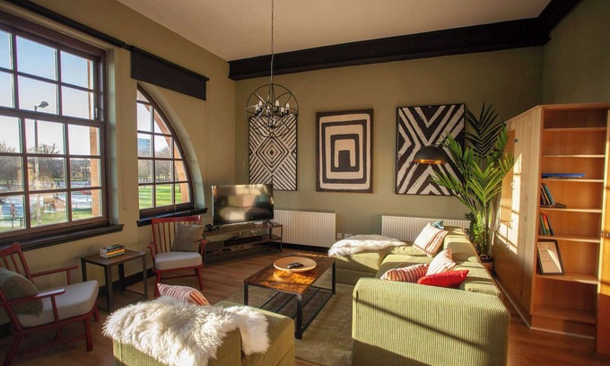 East End Condo | Spacious Apartment with Glasgow Green Views