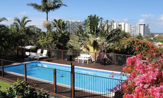 Labrador House | Spacious Broadwater family home, huge pool & fantastic views
