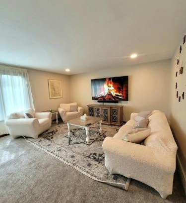 Cheektowaga House | Spacious Buffalo Home Near Niagara Fall, Bills Stadium, Buffalo Airport