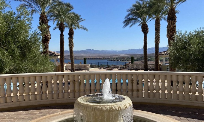 Lake Las Vegas Condo | Spacious Condo in Lake Las Vegas w/Clubhouse & Views
