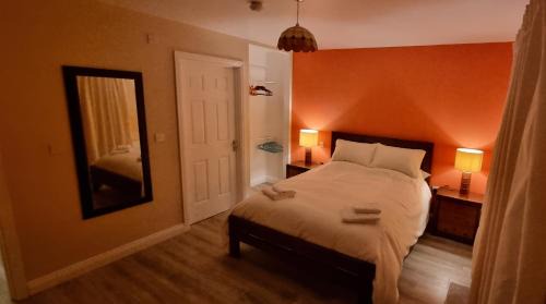Cut Bush Apartment | Spacious Curragh 2-bed apartment with own entrance
