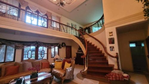 San Vicente Apartment | Spacious Dream House near Vigann