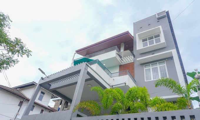 Malabe Villa | Spacious EcoHouse For Your Team- Your First and Final Stay in Colombo