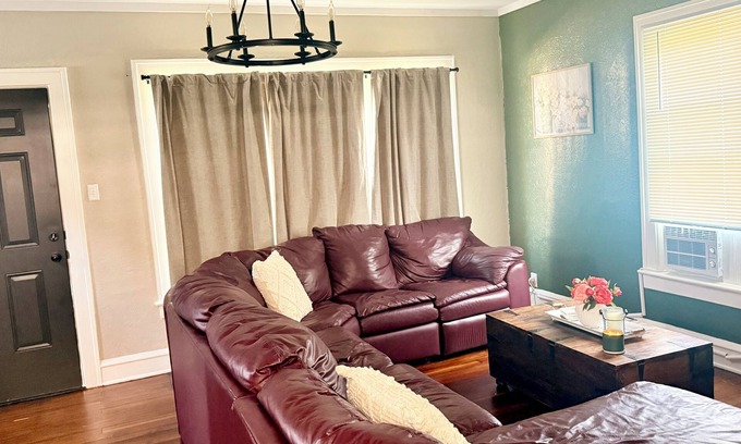 Michigan City House | Spacious Family Fun Retreat 3 min to Beach/Zoo/Outlet Fenced Backyard w/Deck