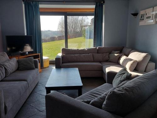 Nimbermont House | Spacious Farmhouse, Libramont