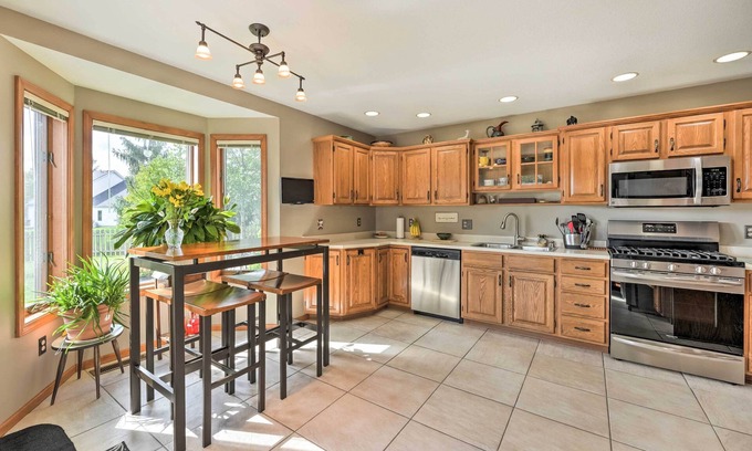 Fort Wayne House | Spacious Fort Wayne Home w/Yard + Gas Grill!