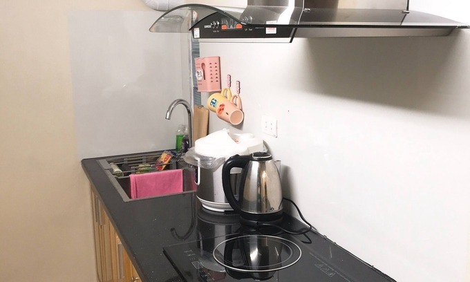 Hoan Kiem Apartment | Spacious, fully equipped studio apartment, central Hanoi