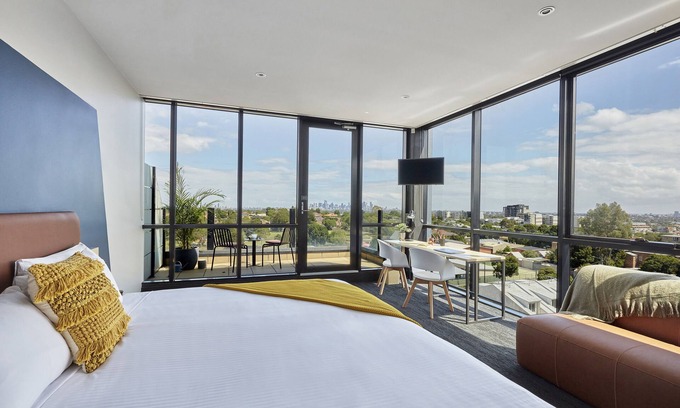 Preston House | Spacious Furnished Studio With Balcony, All-inclusive Utilities and Facilities