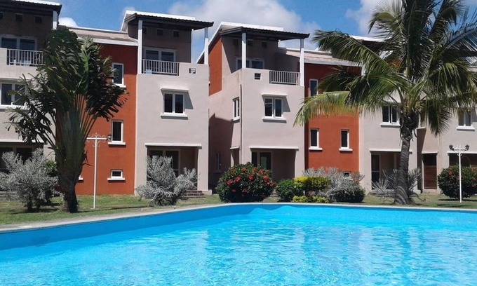 Grand Gaube Villa | Spacious Gated 3BR Villa with Pools and Near Beach