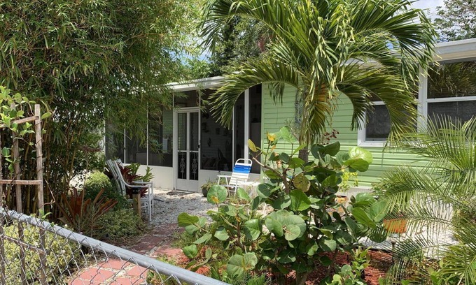 Pine Island Center House | Spacious Getaway, 1 to 4 for Easy Going Nature Lovers on beautiful Pine Island.