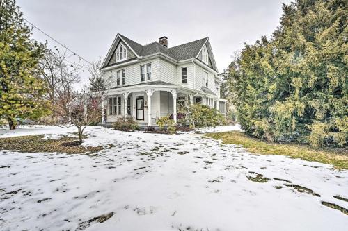 Mercersburg House | Spacious Getaway 7 Mi to Whitetail Slopes!