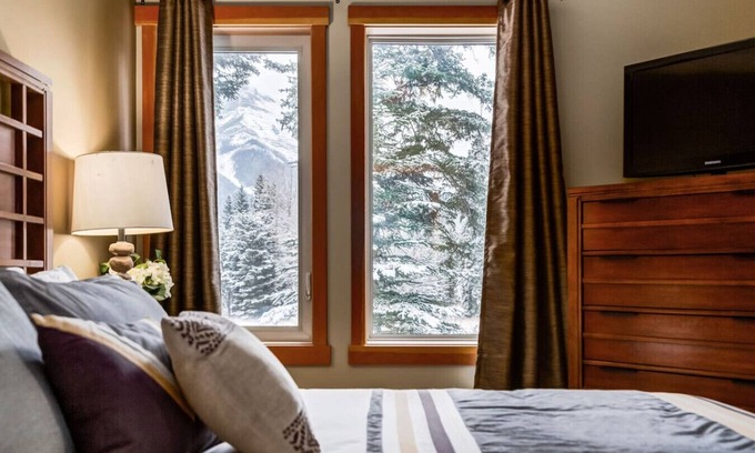 Canmore Condo | Spacious Getaway near Banff w/Heated Pool!