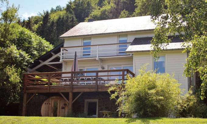 Marcouray House | Spacious Holiday Home in Rendeux with Sauna