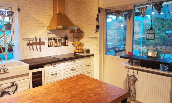Hono Apartment | Spacious holiday apartment on picturesque Hönö | SE08073