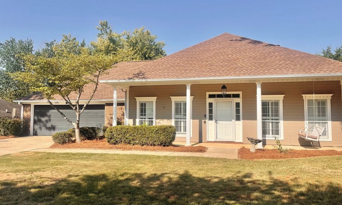 Tupelo House | Spacious Home in Central Tupelo