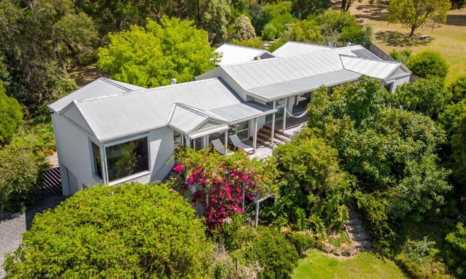 Dromana House | Spacious home with ocean views
