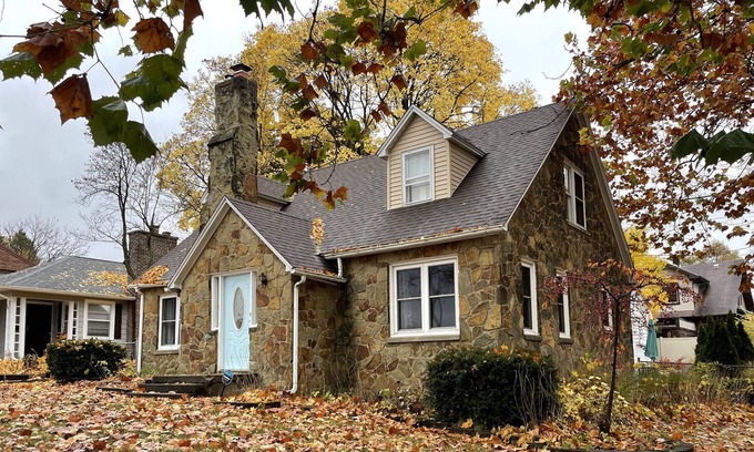 Battle Creek House | Spacious home with a cozy feel