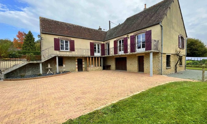 Moutiers au Perche Cottage | Spacious house in the heart of Perche, enclosed garden, WIFI, pets allowed