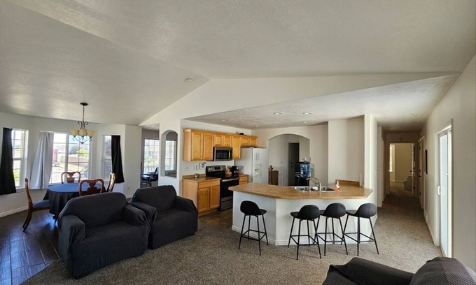 West Valley City House | Spacious House Near SLC Airport