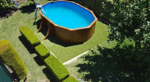 Cotobade House | Spacious House with Pool in Carballedo
