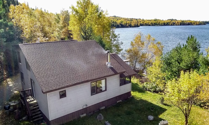 Ely Cabin | Spacious Lakefront Cabin with Sunset Views & Direct BWCA Access – near Ely, MN